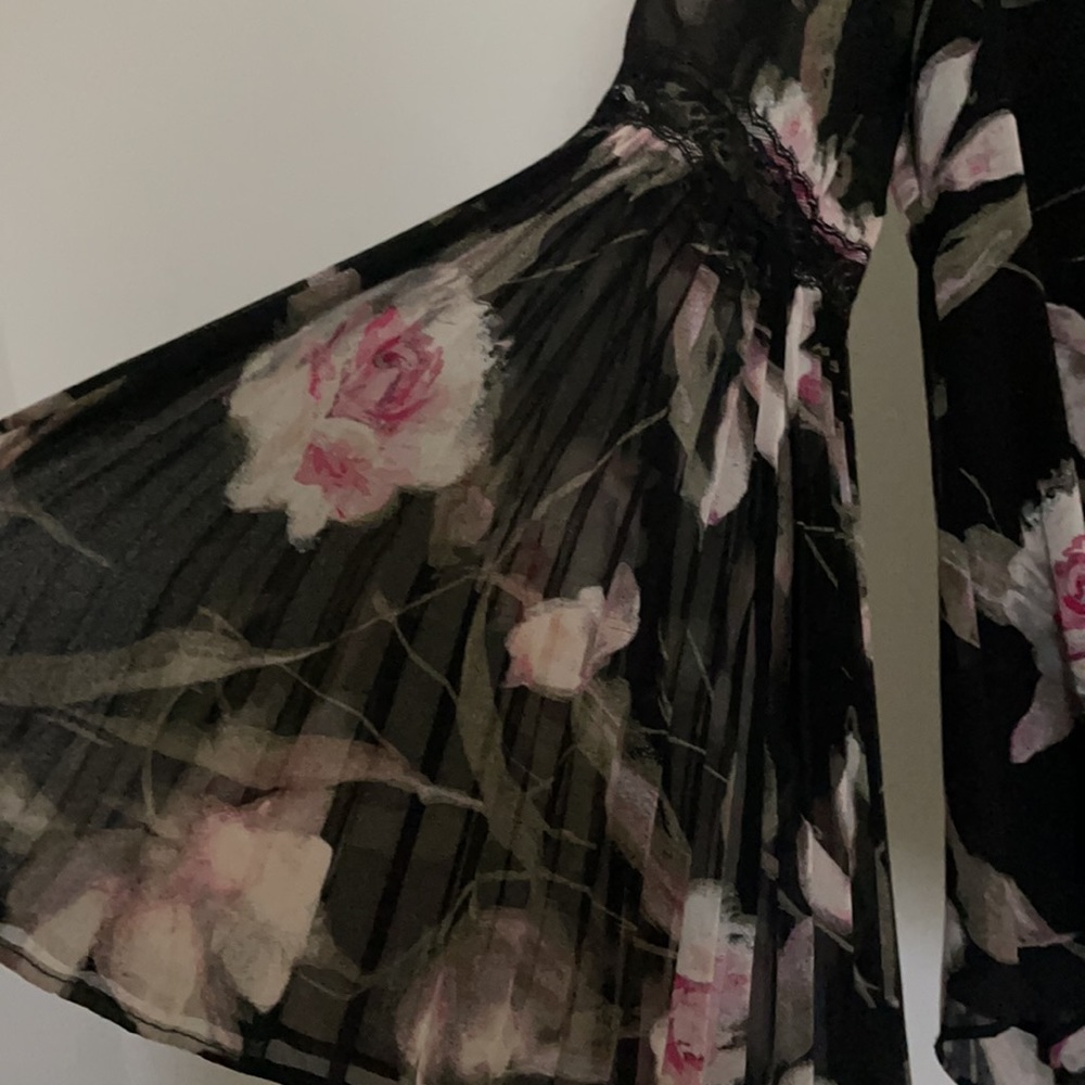 Blouse - Picture 3 of 3
